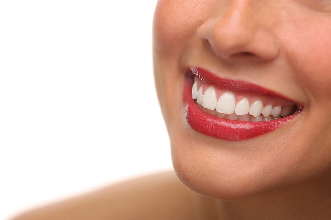 Ortodoncia invisible: qué es y cuáles son sus ventajas